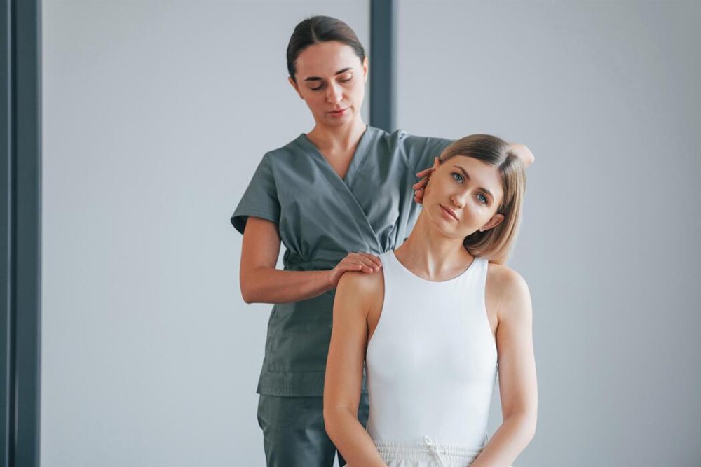 Fort Myers chiropractic care adjustment